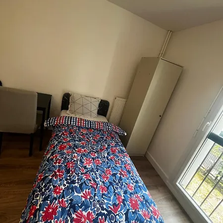 Hotel Single Bed Number 2 In A 2 Bed Near Paris