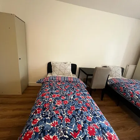 Single Bed Number 2 In A 2 Bed Near Paris Hotel Argenteuil